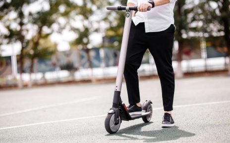 Poll: Should e-scooters be allowed drive on Irish roads? · TheJournal.ie